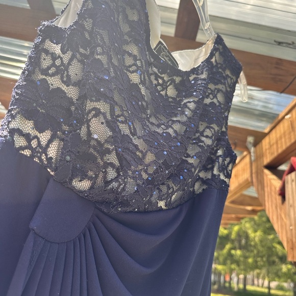 Dress Barn Asymmetrical Ruched Blue Sparkling Embellishment Gown Women’s 10 EUC - Picture 14 of 16